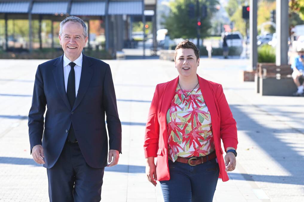 Teaming up: Bill Shorten with Labor's candidate for Indi Nadia David during a stop at Wodonga's Junction Place on Friday.