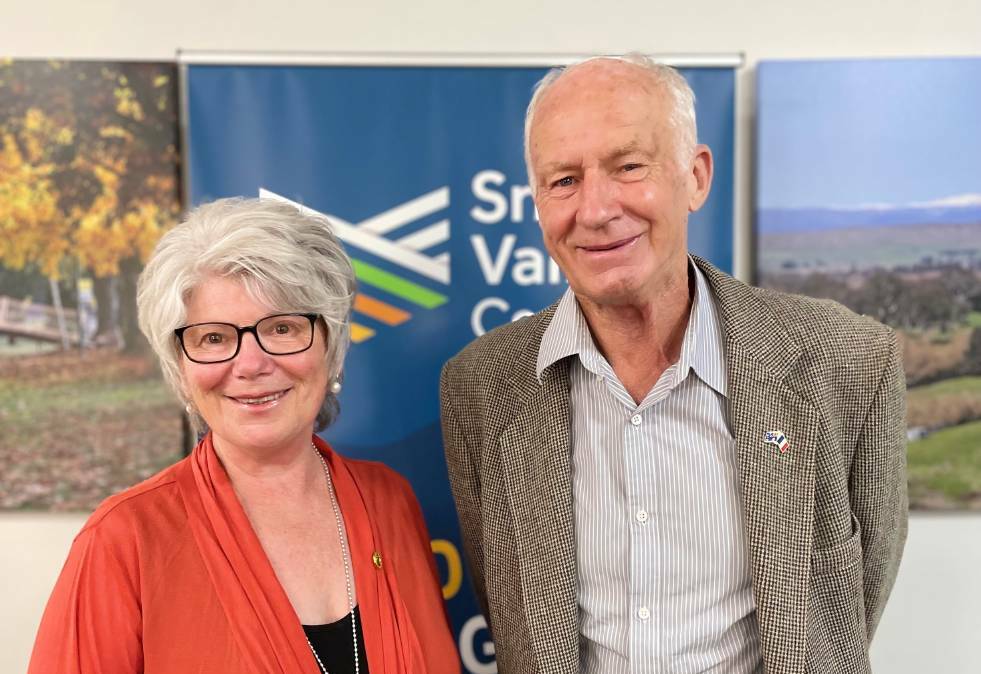 Snowy Valleys deputy mayor Trina Thomson and mayor Ian Chaffey discussed the break-up of their council as part of a debate on Thursday. 