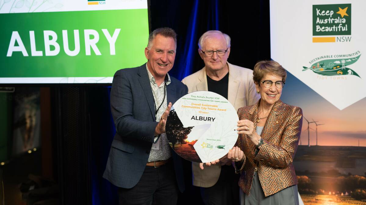 Top prize: Albury mayor Kevin Mack with NSW Governor Margaret Beazley and her husband Dennis Wilson who are both patrons of Keep Australia Beautiful NSW and presented the major award. Picture: PAUL BENJAMIN PHOTOGRAPHY
