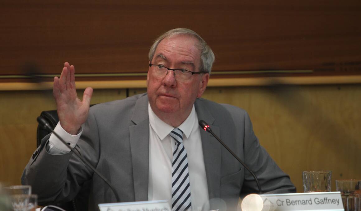 Hands up for transparency: Indigo mayor Bernard Gaffney wants his shire to open its briefings to the public. 