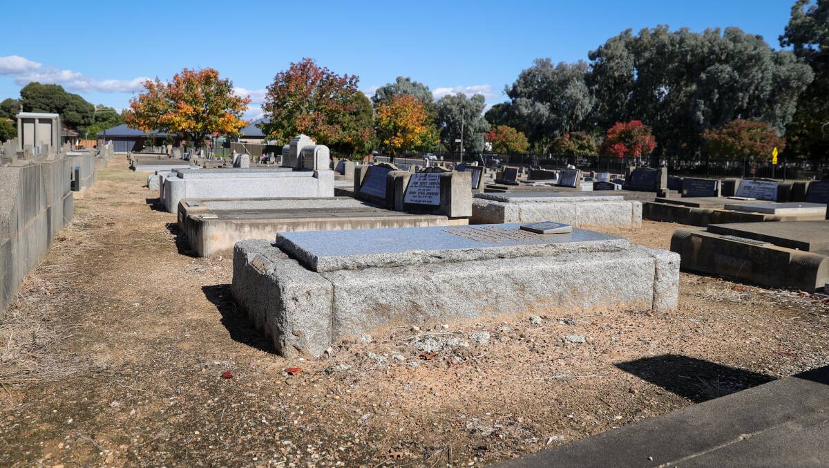 Incognito: Barren ground in the area of the Albury cemetery near Fallon Street where Herbert Aldridge is buried. Picture: JAMES WILTSHIRE