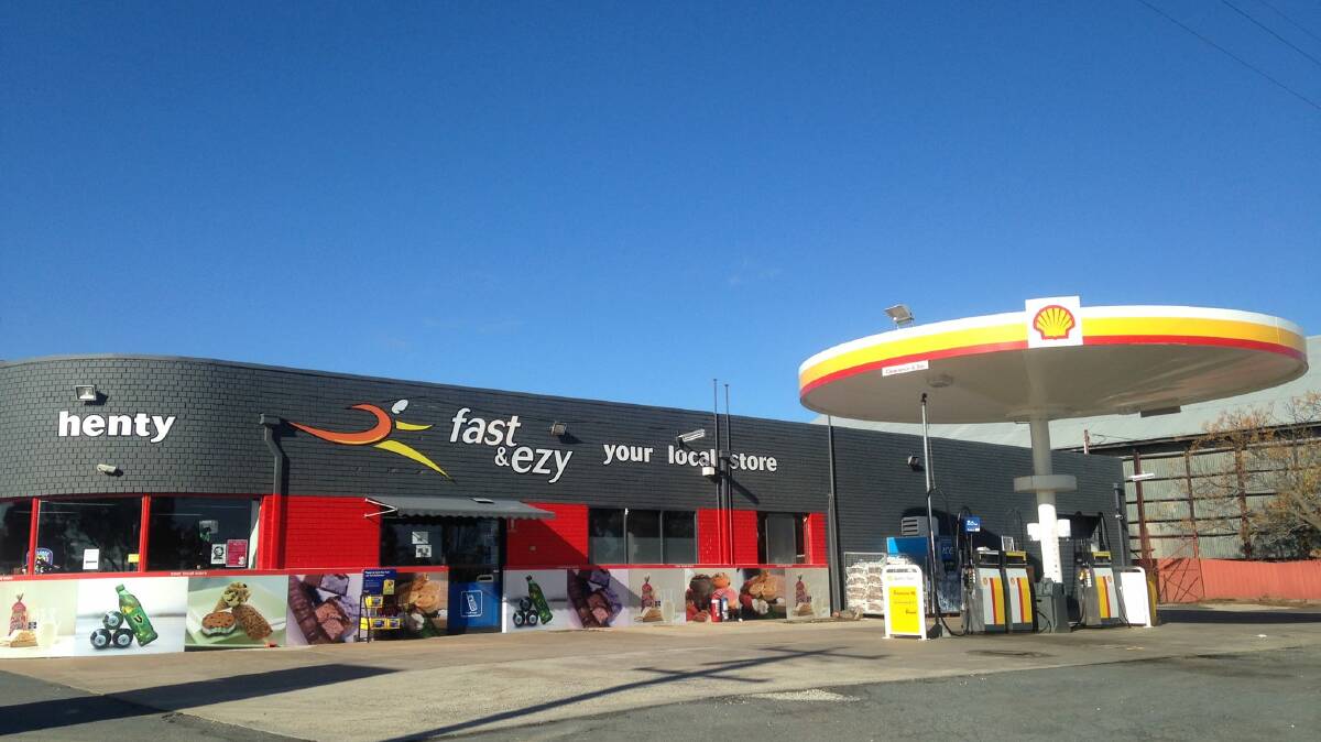 Exposure site: The Shell service station along the Olympic Highway at Henty. Picture: FACEBOOK