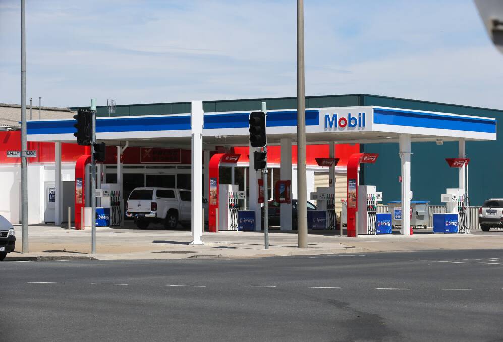 Bowsers flowing: The Mobil station in Albury near the former Bunnings store. The site was sold last December after being owned by Stephen Bowdren. Picture: KYLIE ESLER 