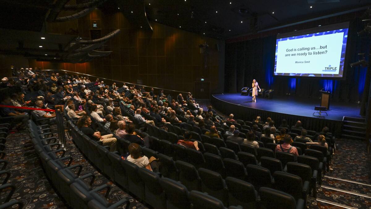 Anti-lockdown advocate Monica Smit speaks to attendees at the Triple Conference in the Albury Entertainment Centre at the weekend. Picture by Mark Jesser