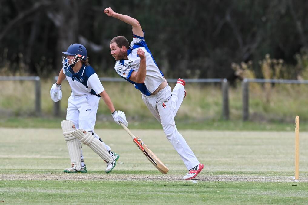 GOOD WIN: Yackandandah's Russell Odewahn throws himself into trying to restrict Kiewa's batting. He finished with 1-14. Picture: MARK JESSER