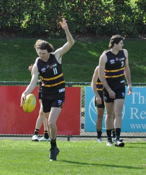 Nick Irvine signed with the Pigeons, but is expected to play with the Bushies.