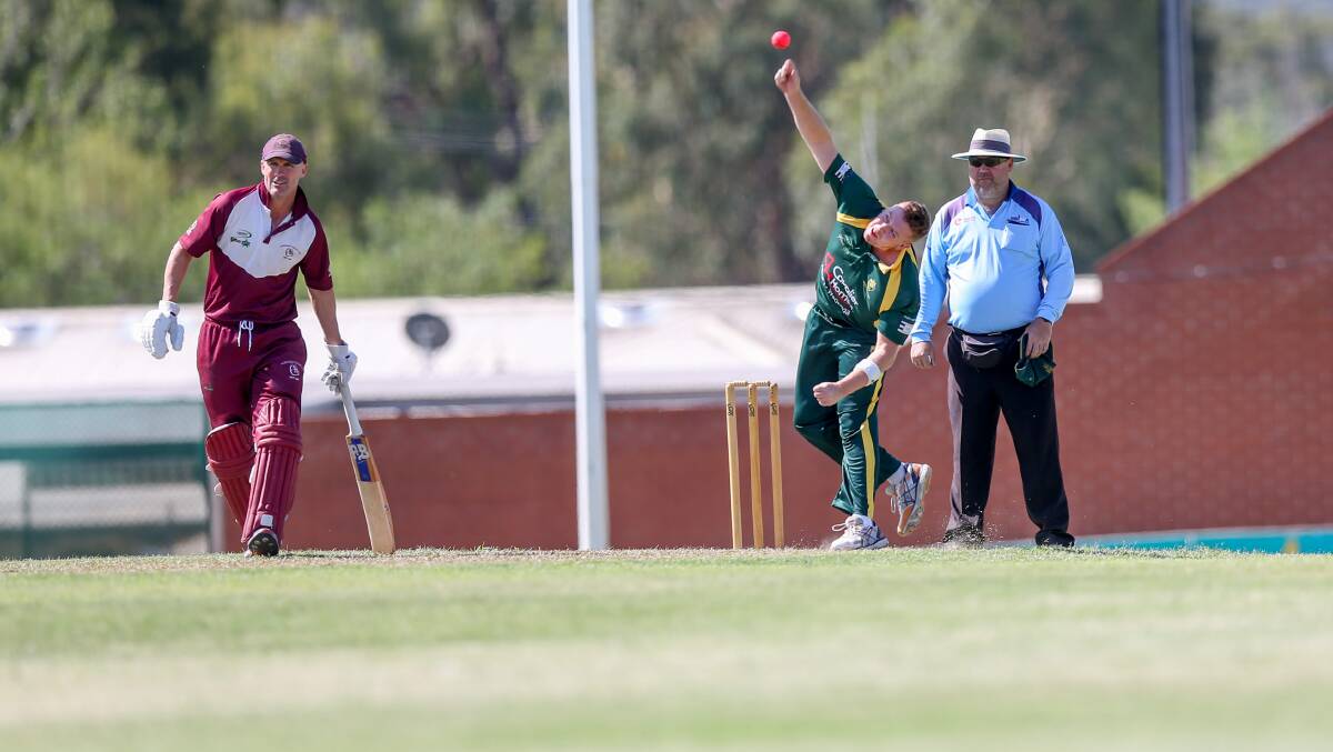Wodonga (left) and North Albury met in last season's T20 grand final, with Victorian provincial and district games now allowed spectators.