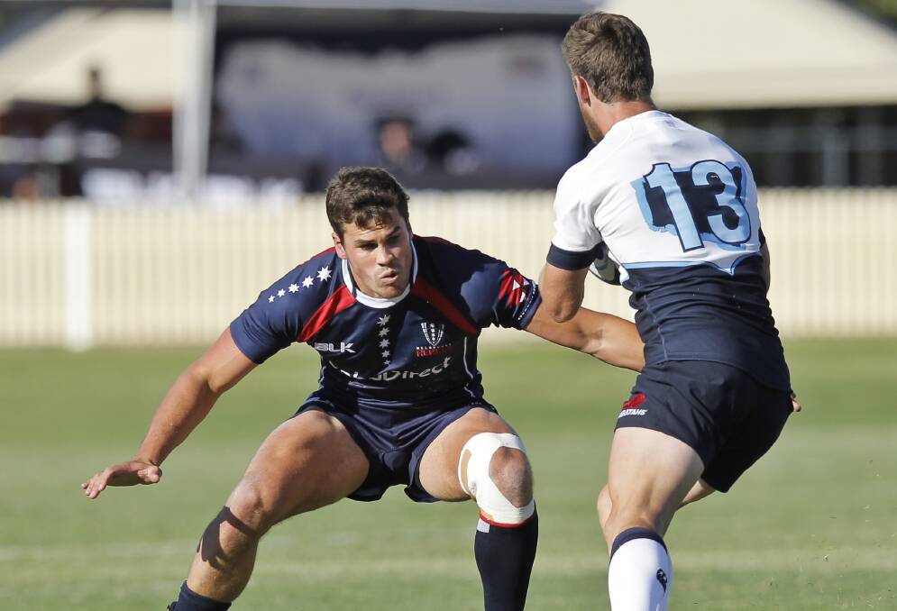 The Melbourne Rebels (tackling) played NSW Waratahs in this game in Albury in 2014 and will return next year, facing the ACT-based Brumbies.