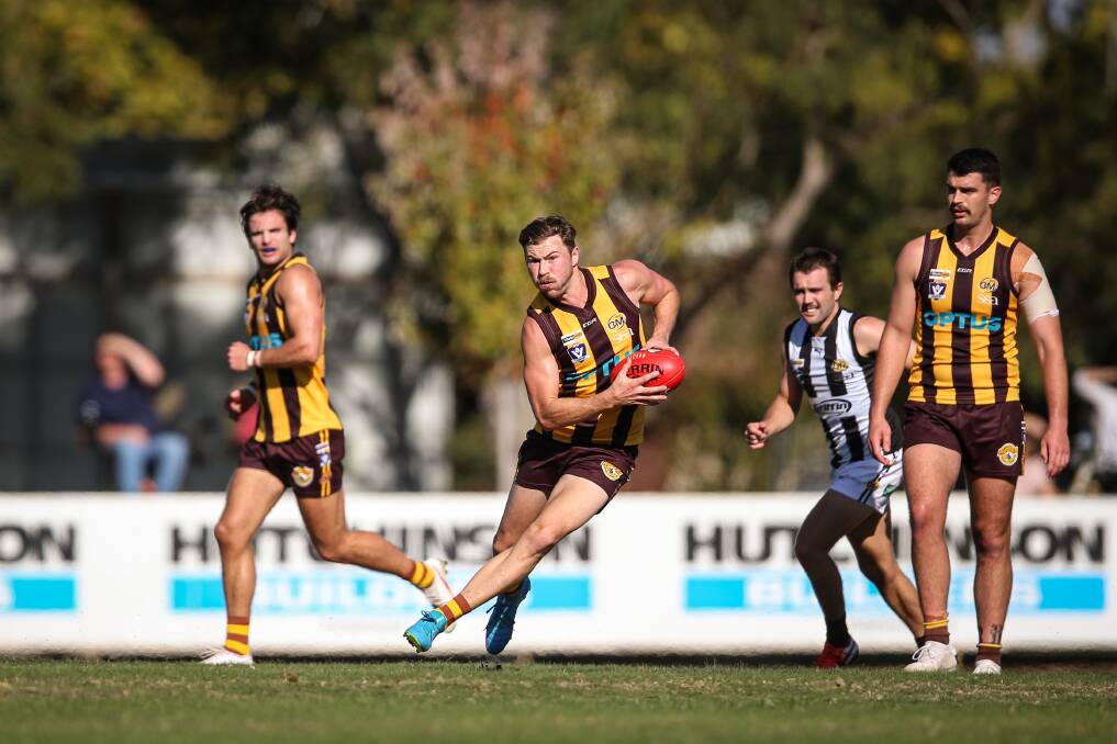 CLASS ACT: Former Melbourne midfielder Matt Jones played his best game for the Hawks in the thrilling 14-point win over Wangaratta. Picture: JAMES WILTSHIRE