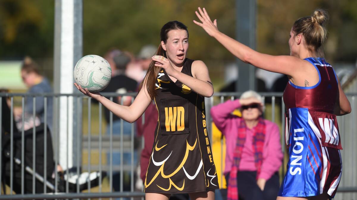 Osborne's Grace Clancy weighs up her options against Culcairn on Saturday. The Lions won 33-25 to keep their finals hopes alive. Picture: MARK JESSER