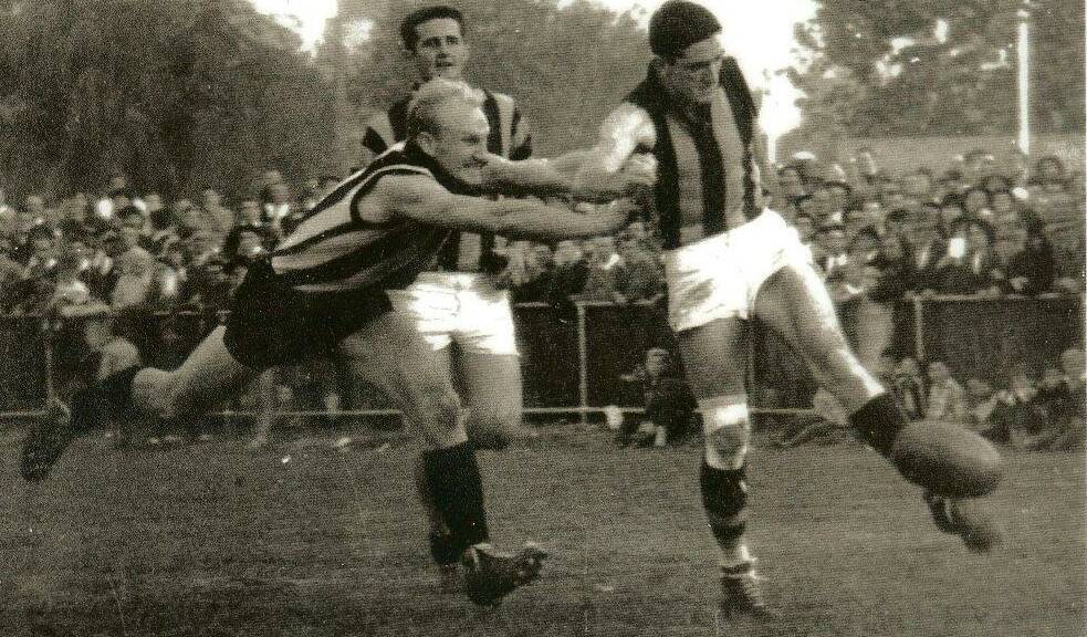 Ron Critchley (left) in action for Wangaratta.