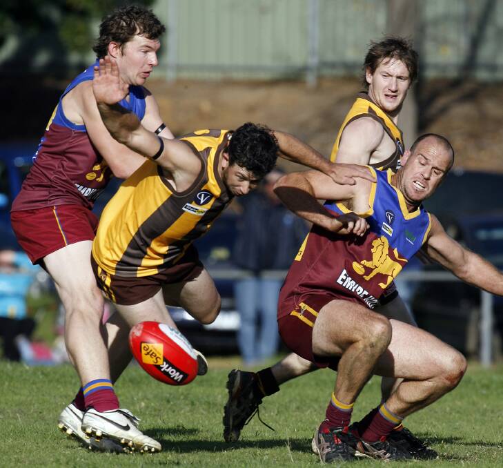 Marcus Osborne (right) in action for Wahgunyah.