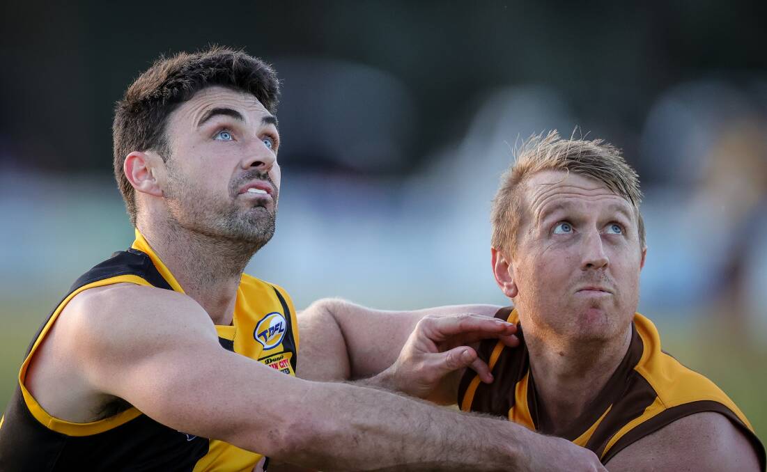 Barnawartha's Ben Kunkel and Nick Beattie contest a hit-out.