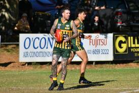 Collingwood champion Dane Swan played a one-match for Tallangatta against Rutherglen on Saturday. Pictures by Jason Brock