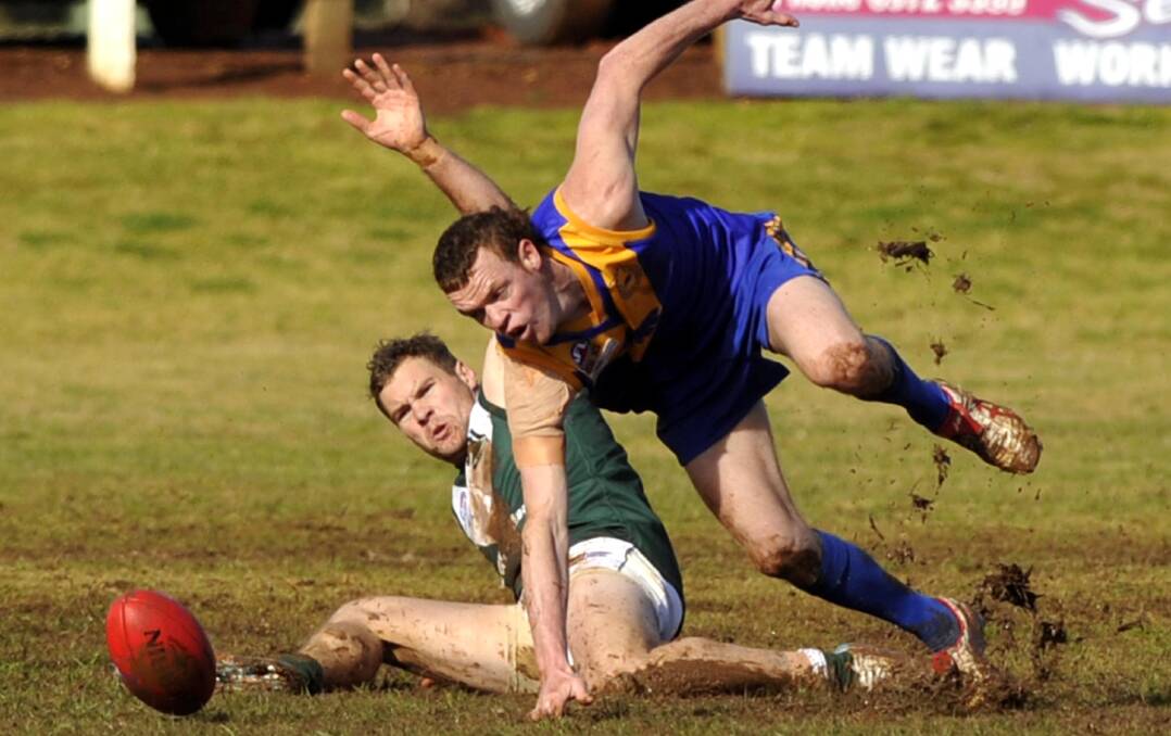 CLASSY: Brent Rose in action for Narrandera in 2015. Picture: DAILY ADVERTISER