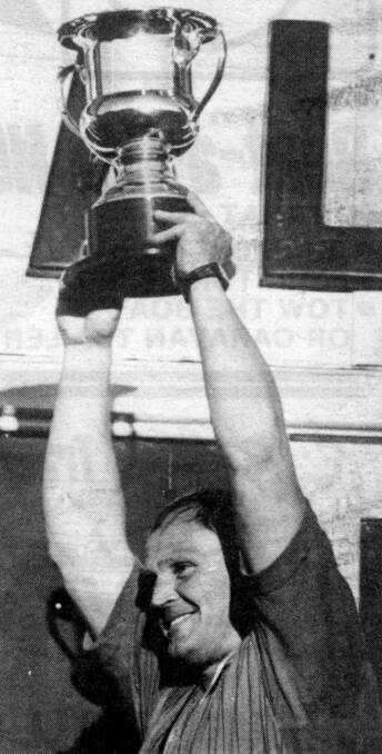 Gieschen celebrates the Bulldogs 1987 flag triumph.