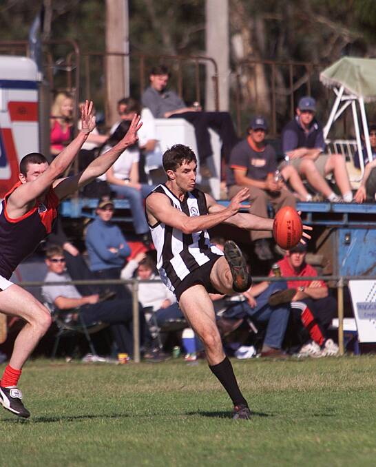 Steve Hetherton in action for Murray Magpies.