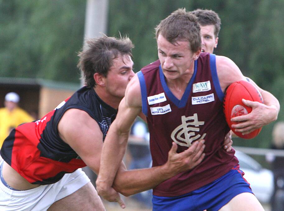 COMEBACK: Culcairn premiership midfielder Ben Schulz in action in 2010. Schulz has returned to the den for the first time since 2012 and hopes to regain full fitness after undergoing a knee reconstruction.