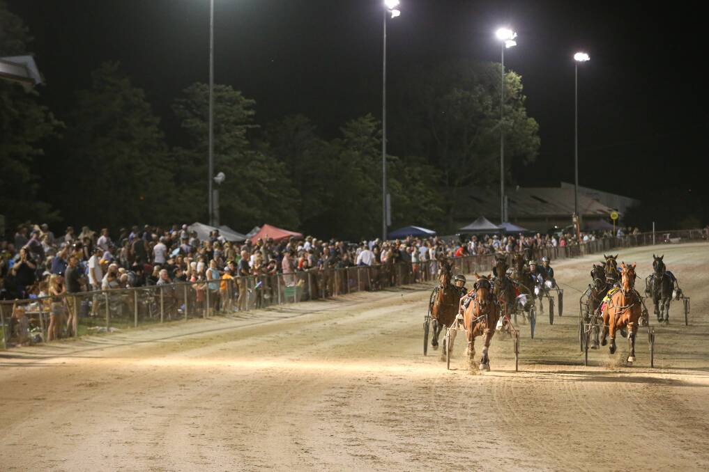SHOW OF SUPPORT: A crowd of around 4000 people made its way to Albury Paceway for the annual New Year's Eve harness race meeting on Tuesday night. Picture: JAMES WILTSHIRE