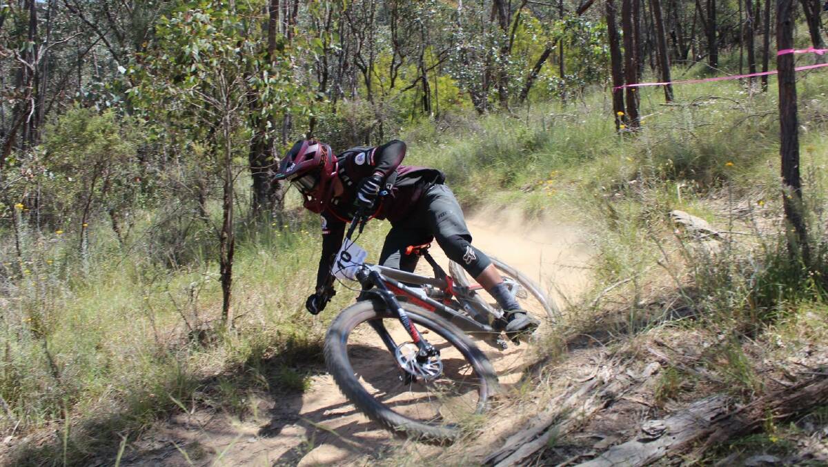 STEEP DESCENT: Shannon Hewetson makes his way through the Nail Can Hill course during the opening round of last year's Victorian Enduro Tour. Picture: ALBURY WODONGA MOUNTAIN BIKERS