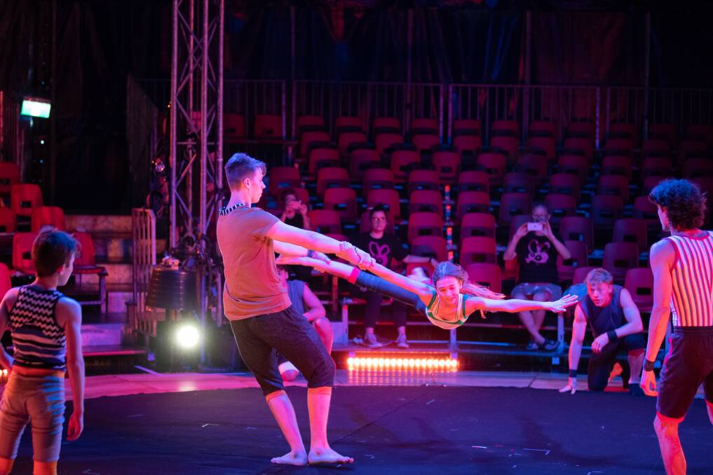 FINISHING TOUCHES: Performers in the Flying Fruit Fly Circus' Back in the Big Top Again show go through their final rehearsals before Thursday night's opener at Albury's Noreuil Park oval. Picture: JOE MALONE - OGA CREATIVE AGENCY