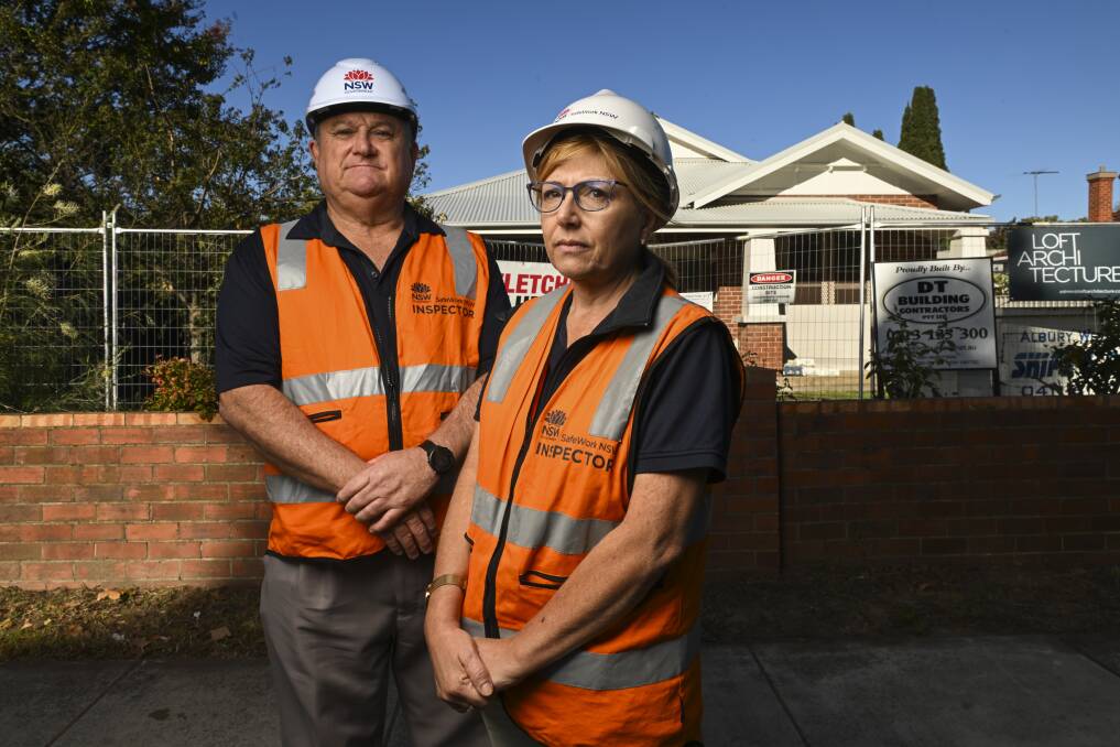 SafeWork NSW regional director of construction compliance Laurence Richey and inspector Michelle Lyon are urging Albury-Wodonga builders to be prepare for a cross-border safety blitz starting on Monday, April 15. Picture by Mark Jesser