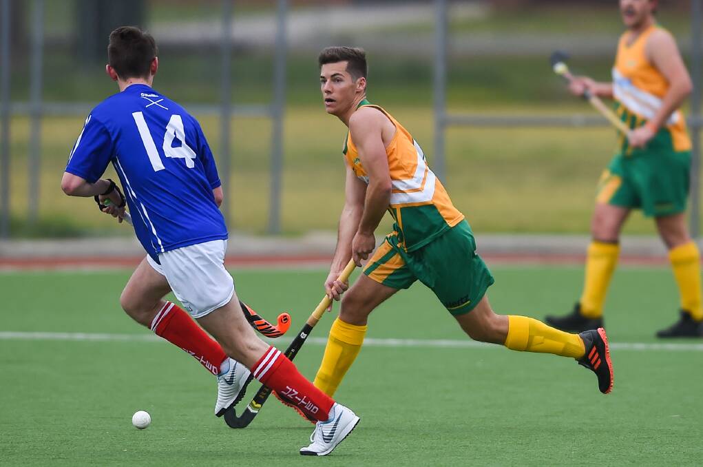 GALLANT: Sam Quick toiled hard throughout the contest for the Albury-Wodonga Spitfires. Picture: MARK JESSER