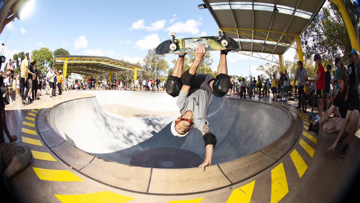 TOTAL CONTROL: World champion skater Renton Millar wows the crowd at the official opening of the new Albury Skate Park on the weekend. Picture: ASH SMITH