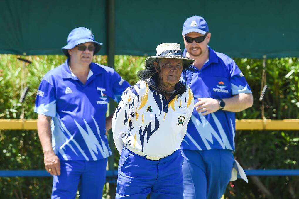 EXTRA COVER: Kiewa bowler Alan Beer wasn't be going to be bothered by flies during Saturday's pennant clash against rivals Wodonga. Picture: MARK JESSER