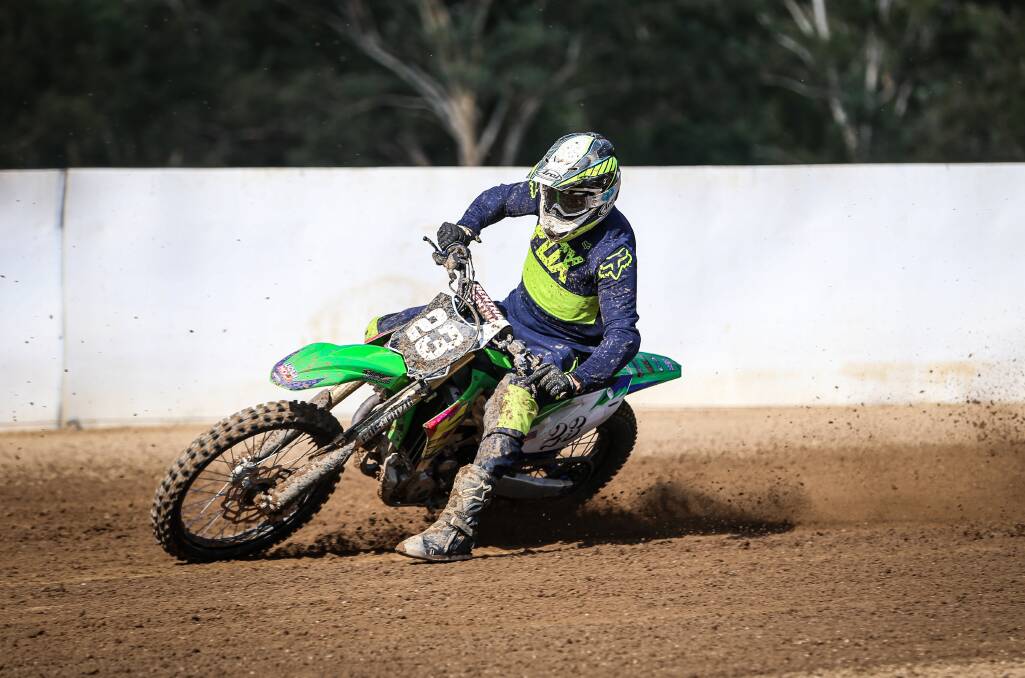 FLYING START: Chris Seaton claimed victory in the pro open class at the AWMCC track series opener at Diamond Park. Picture: JAMES WILTSHIRE