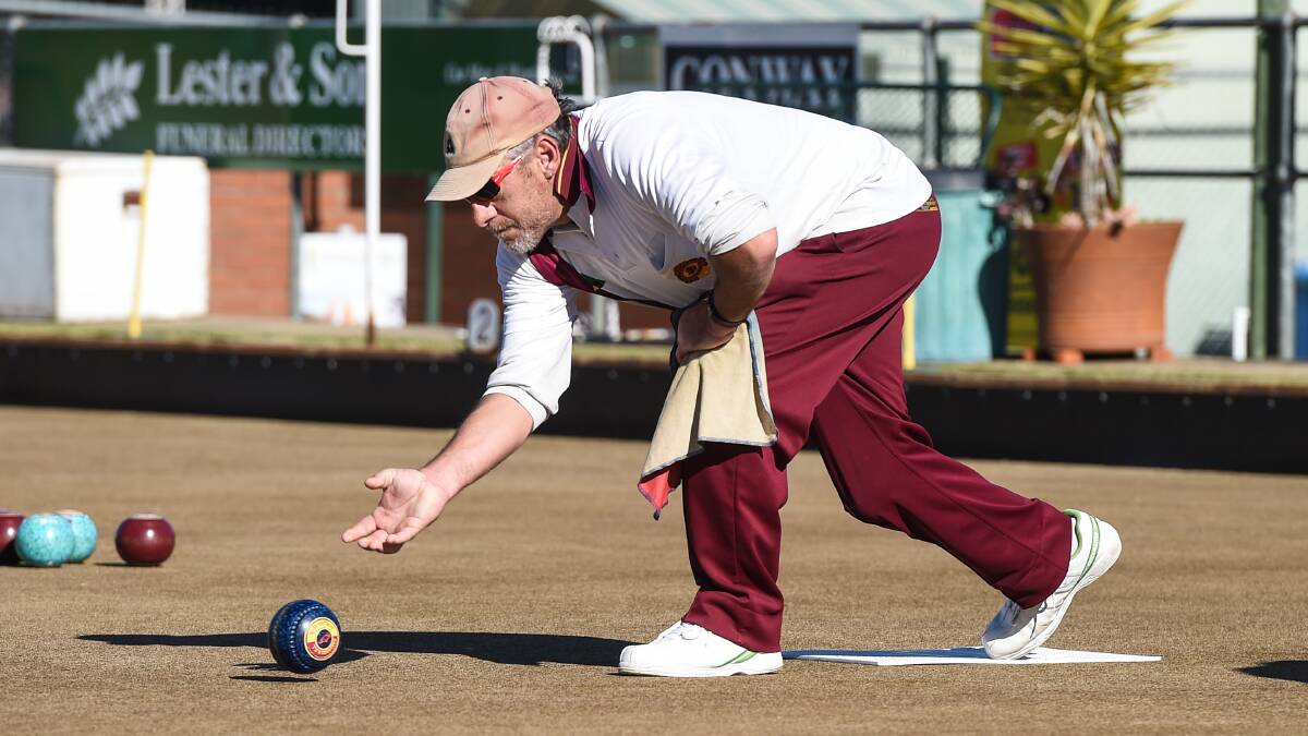 EDGED OUT: Oaklands' Ron Bonat and teammate Matthew Richens were eliminated in the semi-finals of the president's reserve pairs by eventual winners Rob Unsworth and John Harrison from Holbrook.