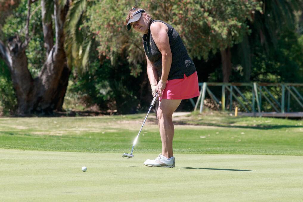 SUPER CONSISTENT: Wodonga's Judy Langford took out the 2017 Inland Tournament ladies championship at Albury's Commercial Club Golf Resort. Pictures: SIMON BAYLISS