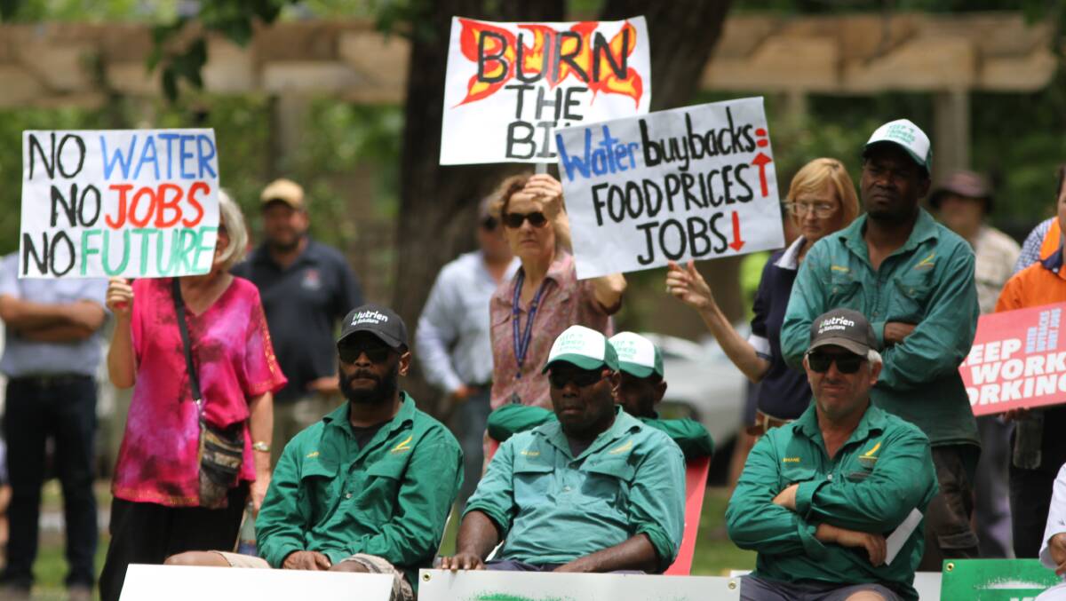 A protest against water buybacks was held in Leeton on November 21. Picture by Talia Pattison