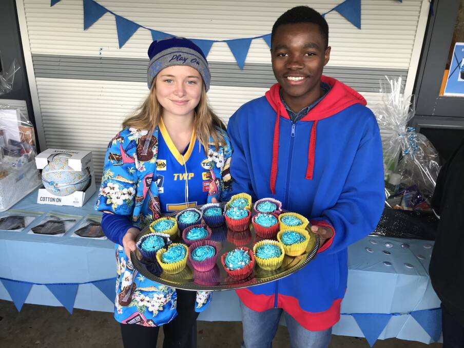 KEY CAUSE: Wodonga Middle Years Felltimber school captains students Tash Wilson, 15, and Kaleb Nehemiah, 15, have helped run the fundraiser for Dolly's Dream.