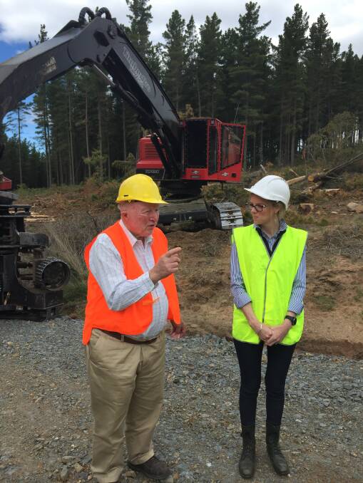 Peter Crowe on a forest
familiarisation tour for Cootamundra MP Steph Cooke.