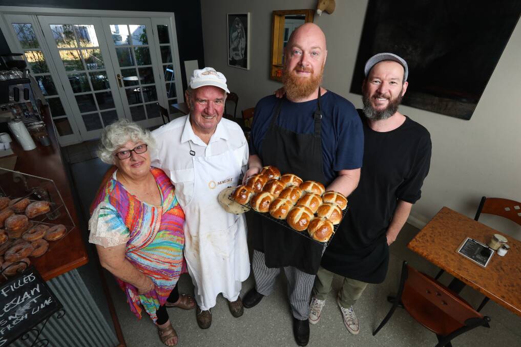 LAST BAKE: Ann and Tom Laing, with son Ashlee Laing and Shane Anderson, owners of Teddy's Joint in Tallangatta, hold one last cook-off for baker Tom. The Laings owned a bakery at Yackandandah for 36 years. Picture: MARK JESSER