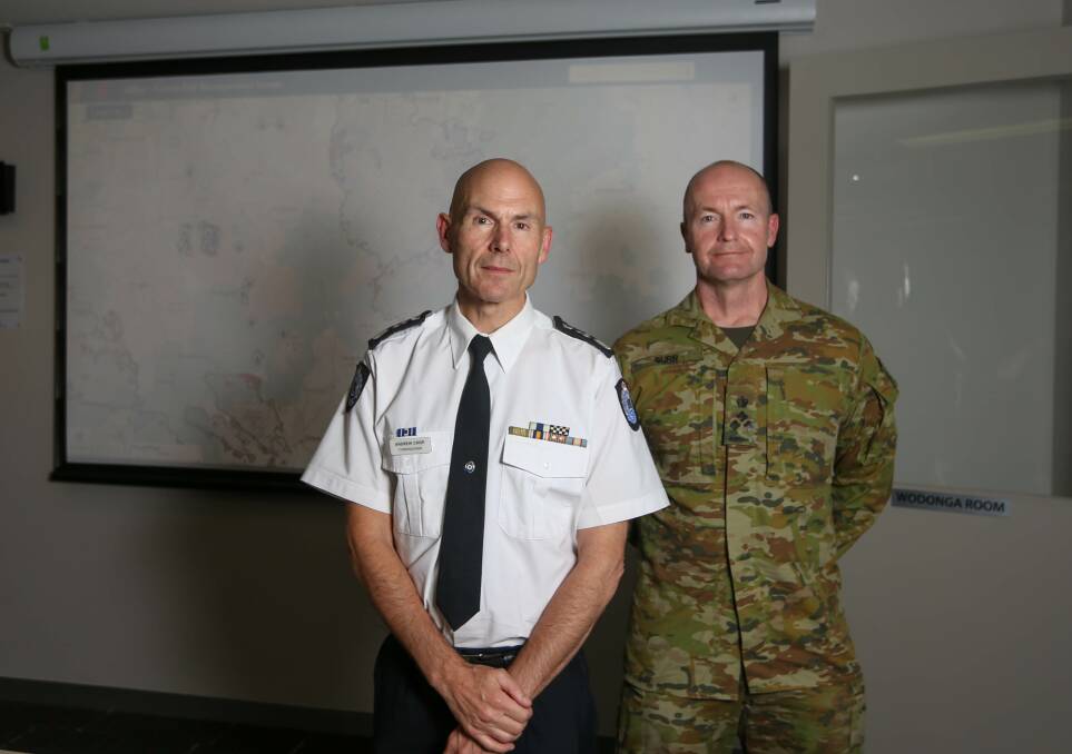 Victorian Emergency Management Commissioner Andrew Crisp and Joint Taskforce 646 Brigadier Matt Burr visited the Wodonga Incident Control Centre on Thursday.