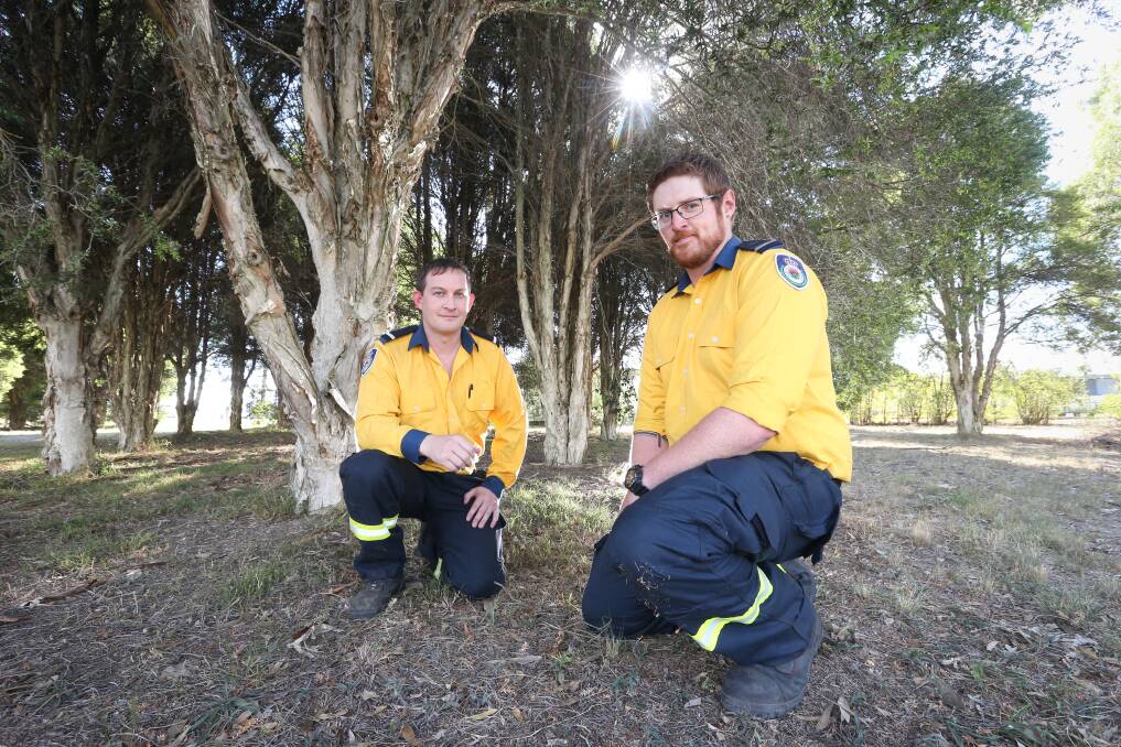 CHALLENGE: NSW Rural Fire Service members Mark Gentile and Rick Aitken were among six personnel from the Southern Border region to be deployed to fires in Tasmania. Picture: KYLIE ESLER