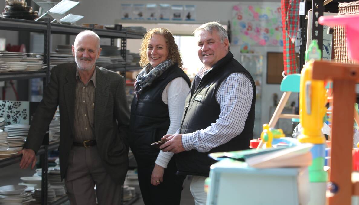 WASTE NOT: Albury's Cr David Thurley, Halve Waste's Karen Brawn and Wodonga's Cr John Watson are encouraging residents to join the Garage Sale Trail. Picture: CHRIS  YOUNG