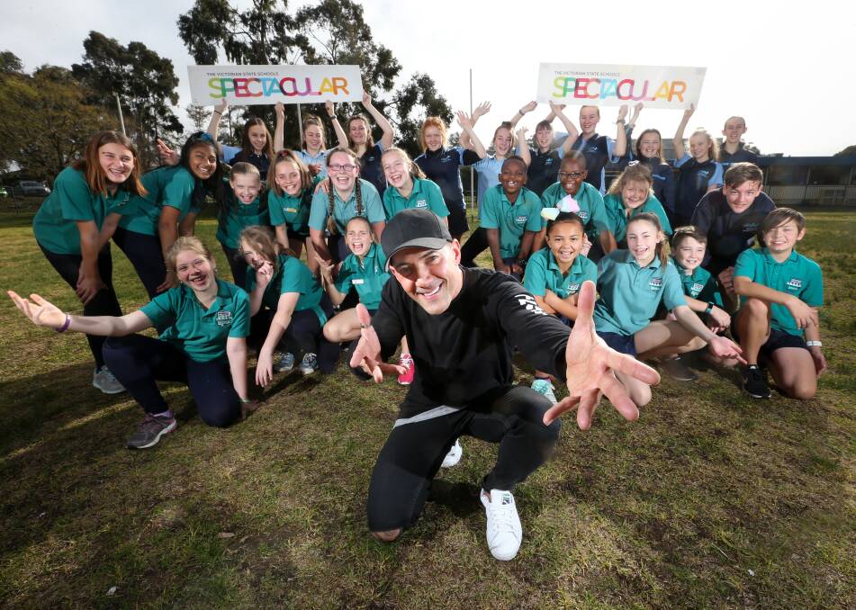 FOOTLOOSE: Victorian State Schools Spectacular dance director Deon Nuku was in Wodonga on Tuesday for rehearsals. Picture: KYLIE ESLER