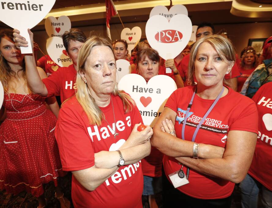 ACTION: Public Service Association's Michelle Mackintosh and Linda Barclay led industrial action in Albury. Picture: JAMES WILTSHIRE