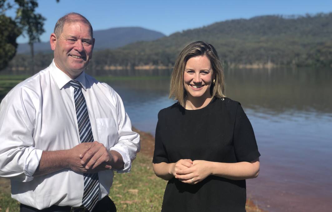 GAME CHANGER: Ovens Valley MP Tim McCurdy and shadow water minister Steph Ryan at Lake Buffalo which they believe should be expanded.