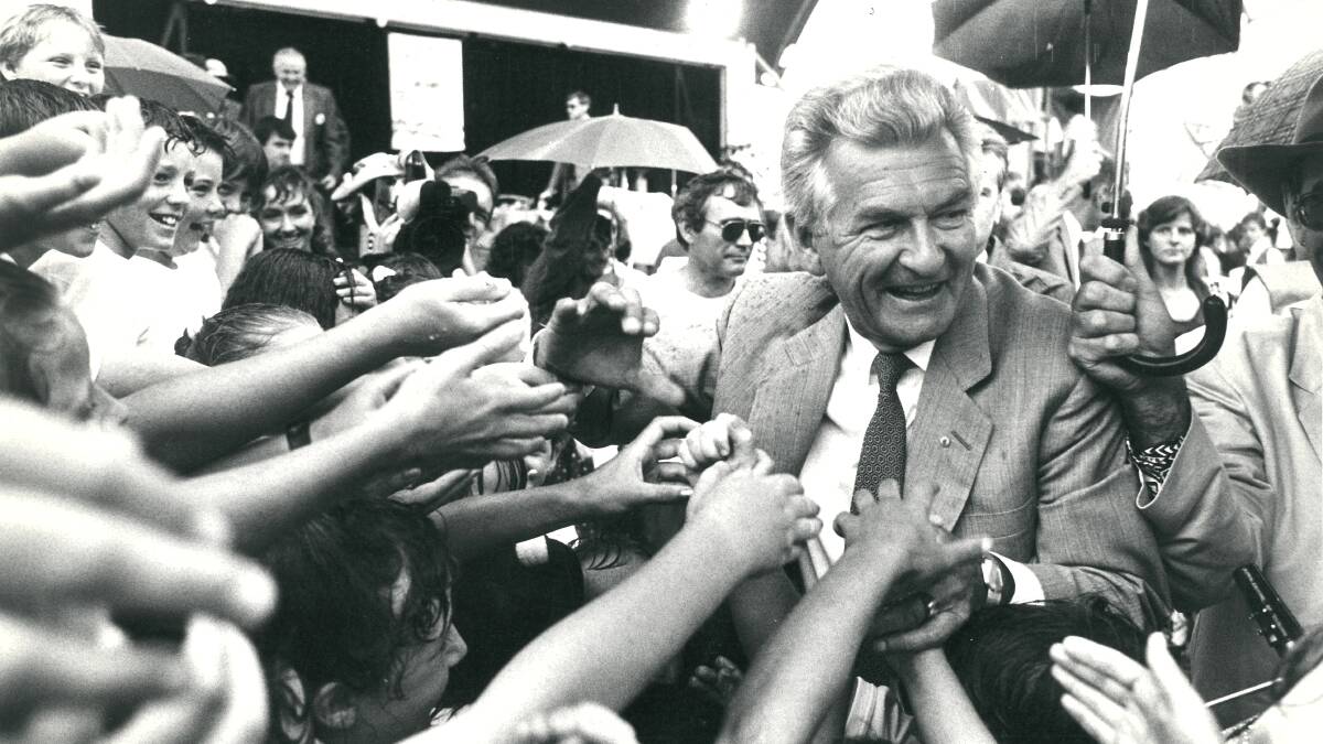 PM OF THE PEOPLE: Bob Hawke on his visit to Wodonga in January 1988 for the opening of the Australian Bicentennial Exhibition set up near the racecourse. PICTURE: ANDREW GREVIS-JAMES