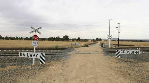 Henty rail crossing works back on track