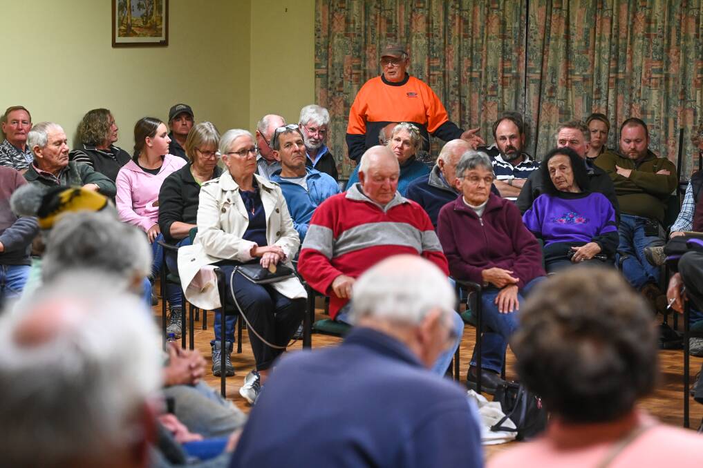 FARMER FURY: Nelson McIntosh spoke in opposition of camper access to Crown land river frontages at a Murray River Action Group meeting in Howlong last night. Picture: MARK JESSER