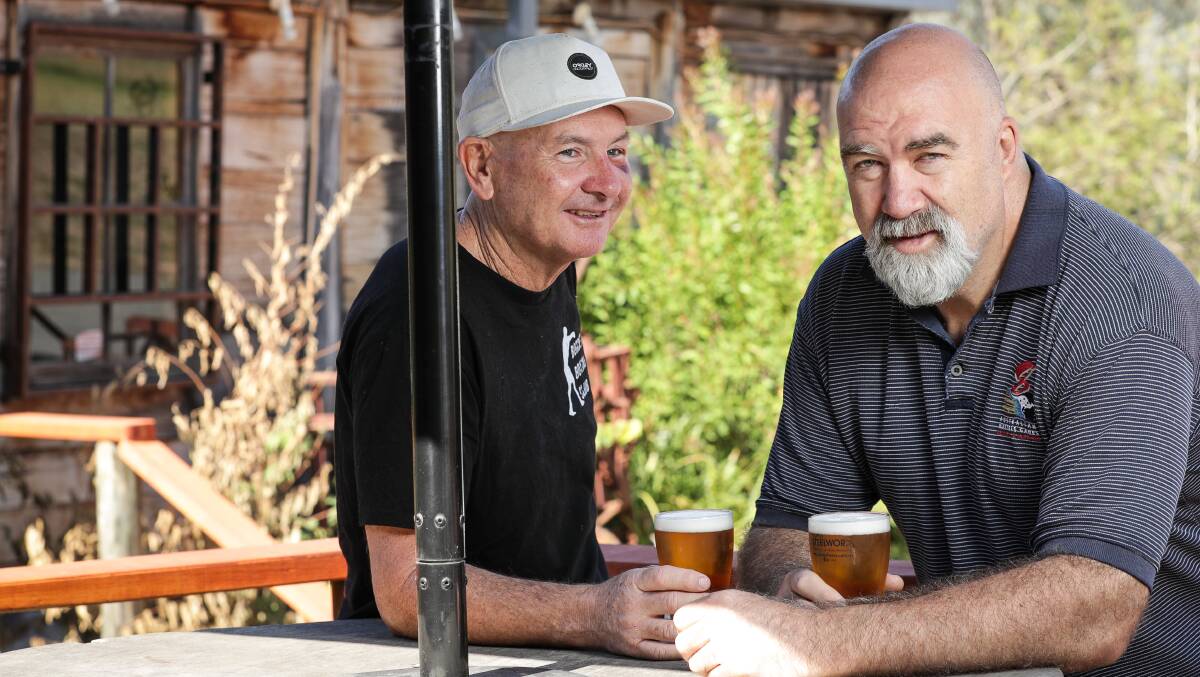 Lessees Paul Quinn and Norm Birse were locked out of the Kinross Woolshed pub in a dispute with freehold owner Chris Moscher.