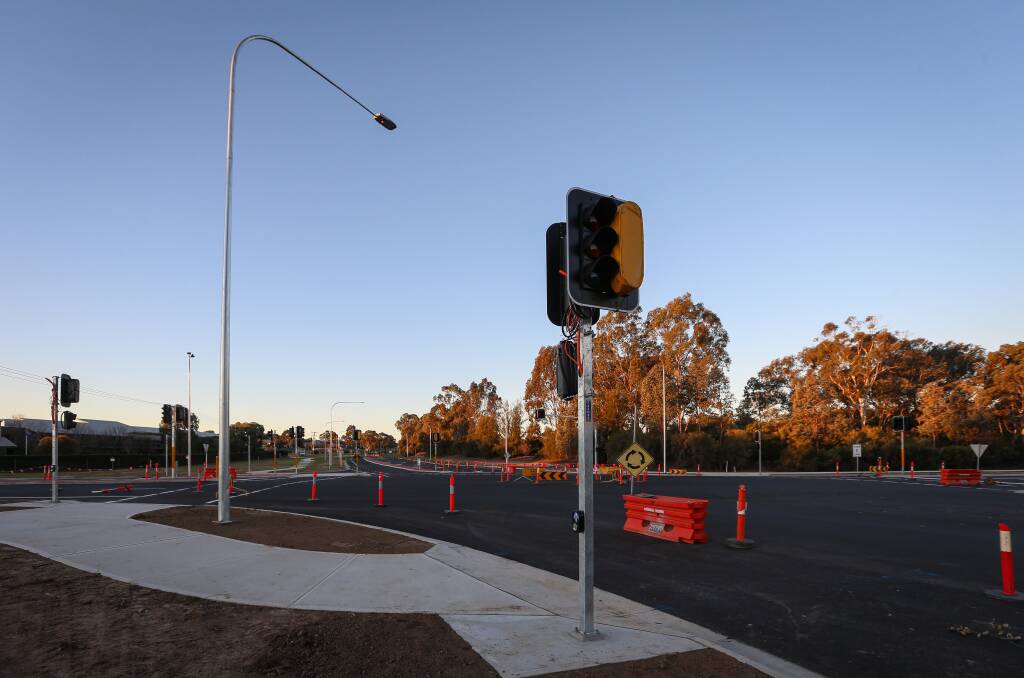 WAITING GAME: Thurgoona motorists have had to exercise plenty of patience for traffic lights to be installed. Picture: JAMES WILTSHIRE