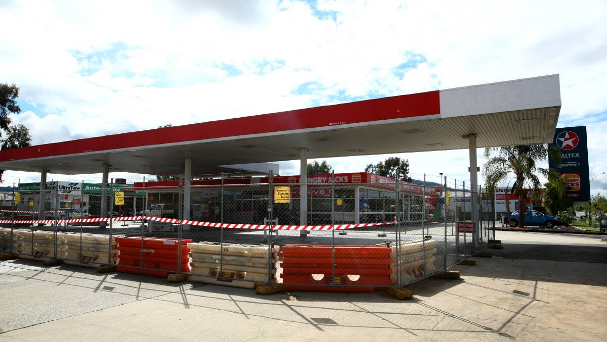 FLASHBACK: The former Wagga Road Caltex service station and Hungry Jacks restaurant closed in 2012.