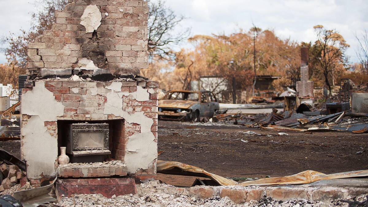 Bushfire victims receive short-term units to ease the burden of a rebuild