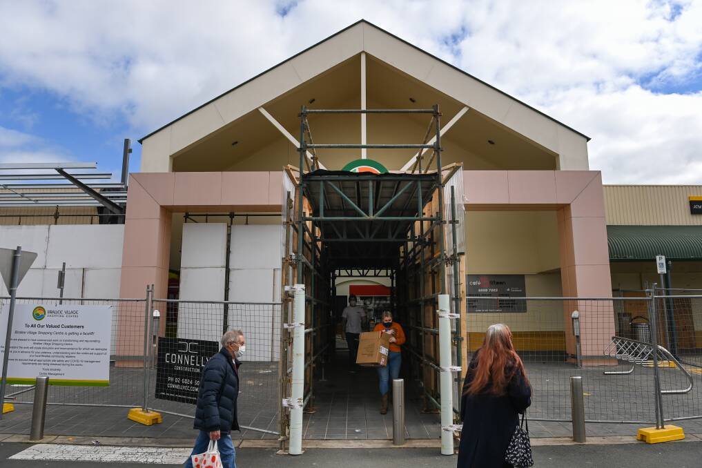 NARROW ENTRANCE: The temporary entrance to Birallee Shopping Centre has caused one reader concern over social distancing. Picture: MARK JESSER